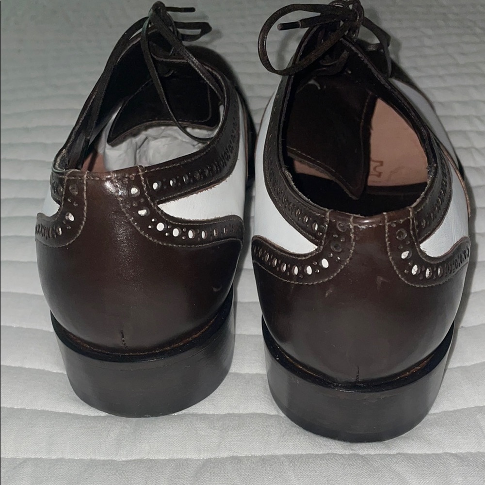 Botticelli Italian Leather Two-Tone Oxford Dress Shoes - Picture 3 of 15